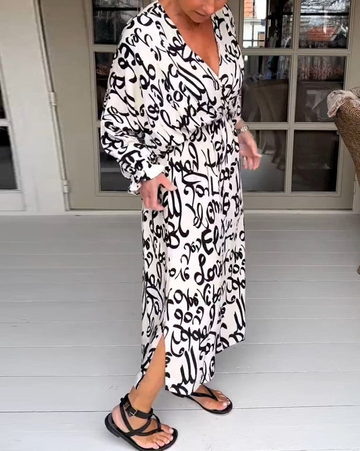 Robe à encolure en V avec imprimé lettre