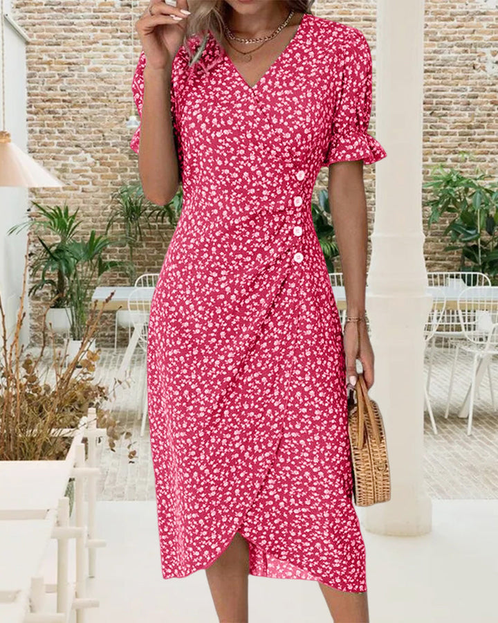 Robe à imprimé floral avec manches courtes et bouton