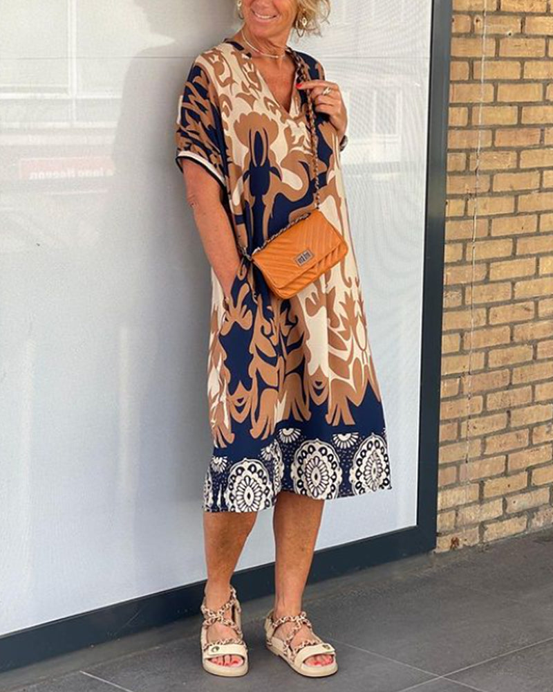 Robe à imprimé géométrique et col en V