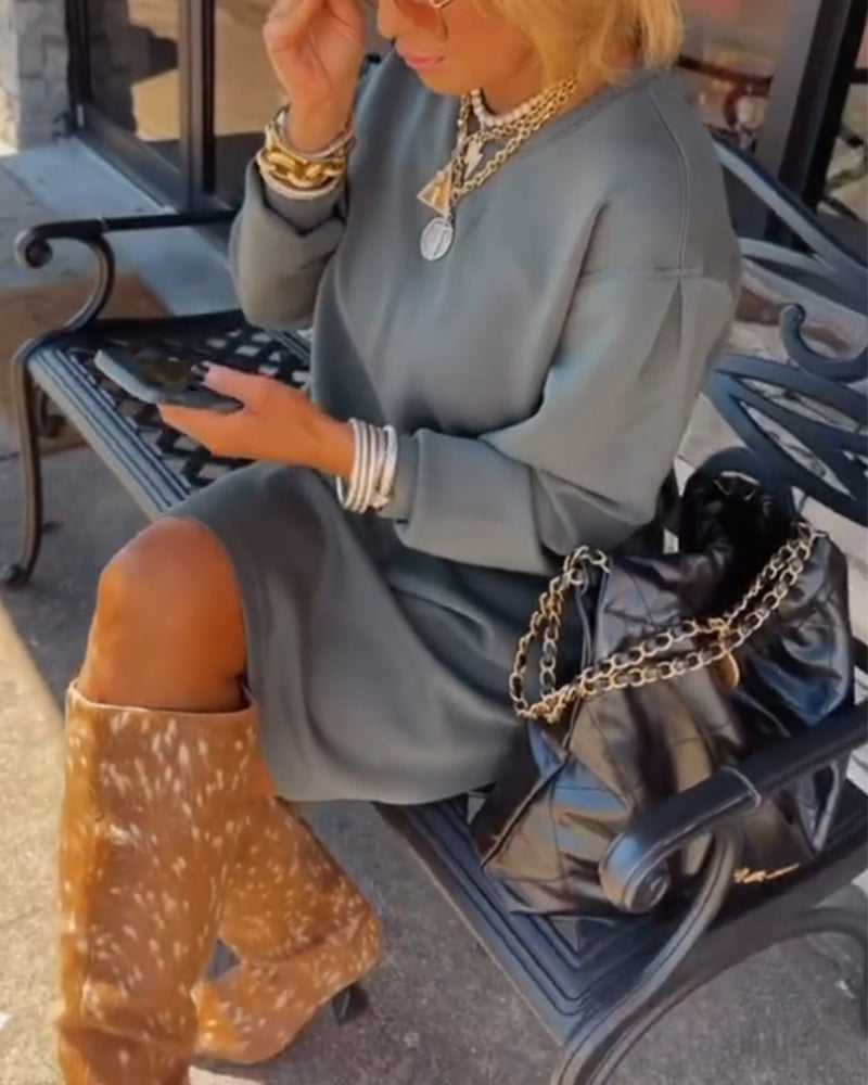 Robe élégante de couleur unie à col rond